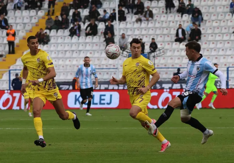 Erzurumspor FK Sahasında Eyüpspor'u İki Golle Geçti