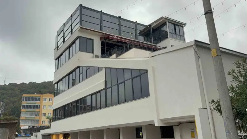 Samsun'da Restoranda Korkunç Kaza: Yemek Asansörüyle Düşen Garson Kurtarılamadı