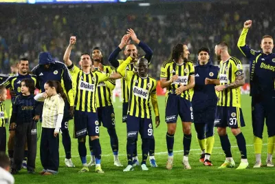 Fenerbahçe Alanyaspor'u Net Skorla Geçerek Seri Peşinde
