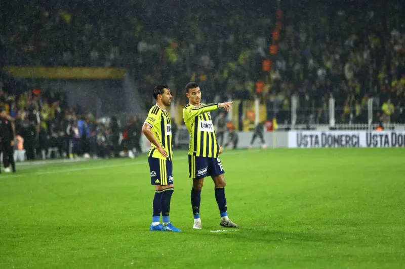 Fenerbahçeli Yıldız Futbolcu Bu Sezon İkinci Kez Penaltı Kaçırdı