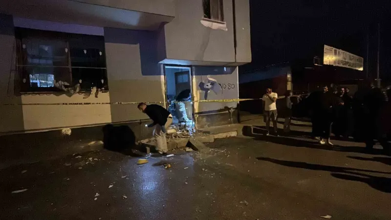 Adana'da Beş Kişilik Ailenin Evine El Yapımlı Patlayıcı Saldırısı