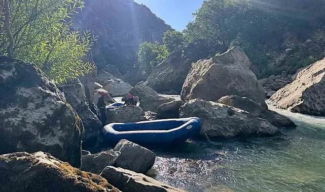 Bingöl'de akıntıya kapılan şahsı arama çalışmaları sürüyor