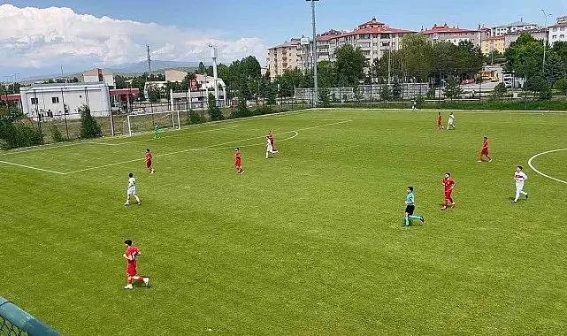 UEFA Regions' Cup'ta final heyecanı
