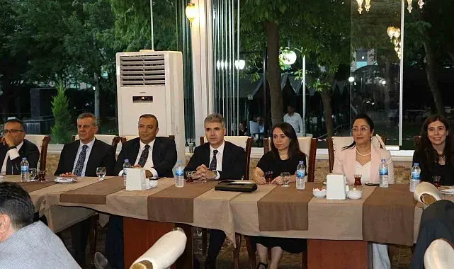 Gaziantep'te görev yerleri değişen hakim ve Cumhuriyet savcılarına veda programı düzenlendi