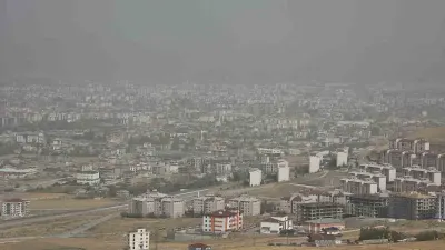 Van'da Basra Kaynaklı Toz Taşınımı Görüş Mesafesini Düşürdü
