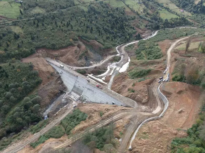 Trabzon İçin Hayati Ön Sahip Uçarsu Göleti'nde Çalışmalar Sürüyor