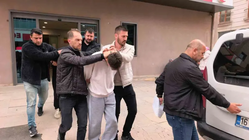 Bursa İnegöl'de Kız Meselesi Kavgası: 18 Yaşındaki Genç Hayatını Kaybetti
