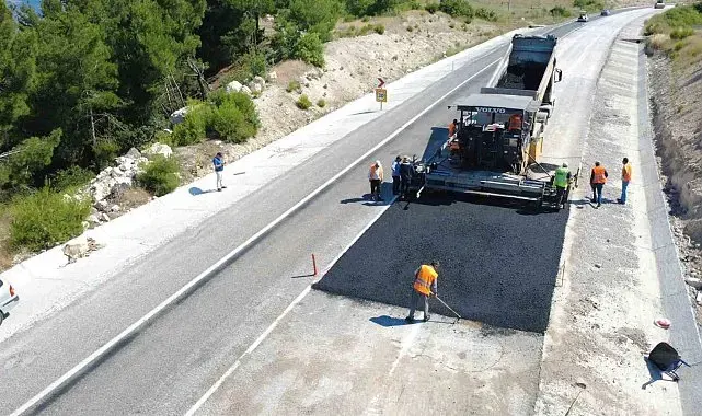 Demirci'de ulaşım yatırımları hız kazandı