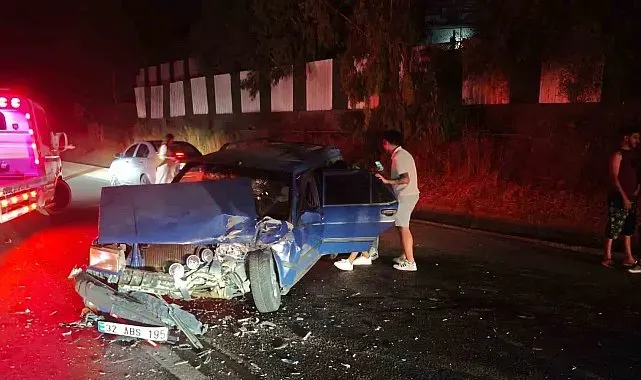 Manavgat'ta 3 araçlı zincirleme kaza: 1 yaralı