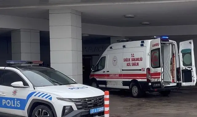 Karne günü bıçaklanan 10'uncu sınıf öğrencisi kurtarılamadı