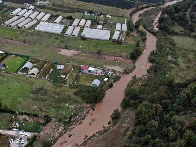 Gebze'deki Sel Felaketinde Kaybolan Doğan Arslan İçin Arama Çalışmaları Sabah Sürecek