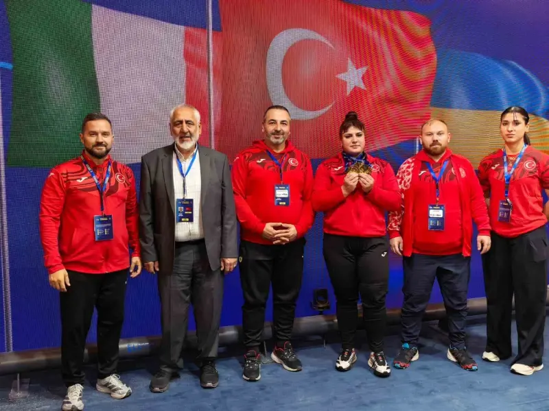 Milli Halterci Tuana Süren Avrupa Şampiyonasında Üç Altın Madalya Kazandı