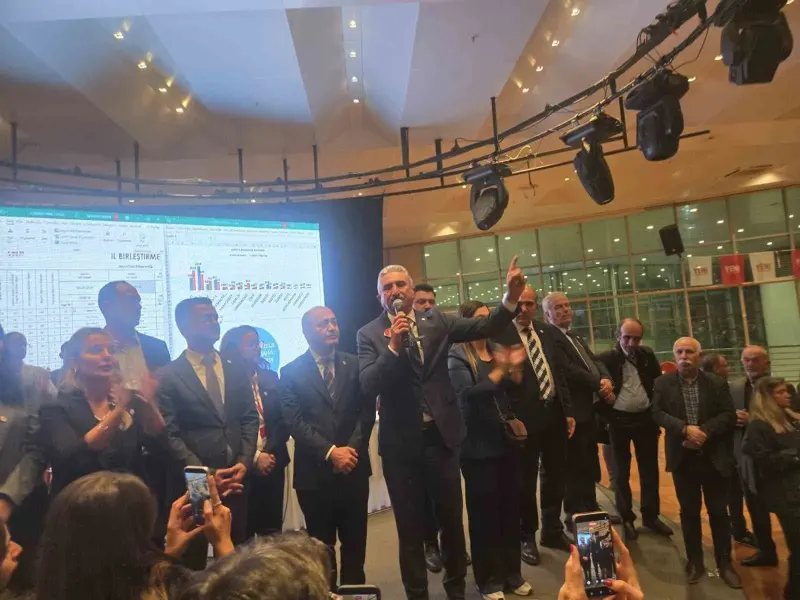 Yeni Parti Bursa Kongresinde Nihat Yeşiltaş Güven Tazeledi