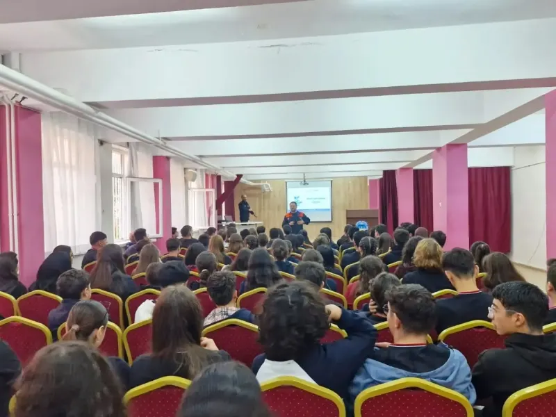 Aydın'da Liseli Öğrencilere Yönelik Afet Bilinci Eğitimi Ve Tatbikatı