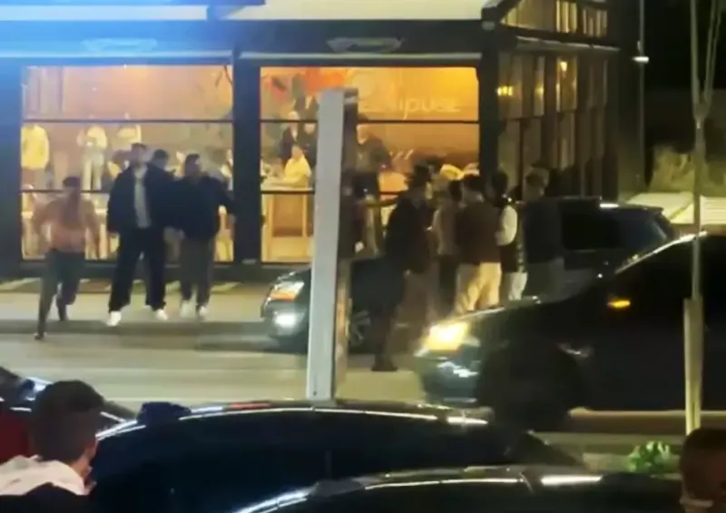 Aksaray’da Yol Verme Tartışması Kavgaya Dönüştü: 1 Yaralı