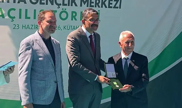 Yeşilay Onursal Başkanı Nuri Çetin: "Gençliğe yapılan yatırım geleceğe yapılan yatırımdır"