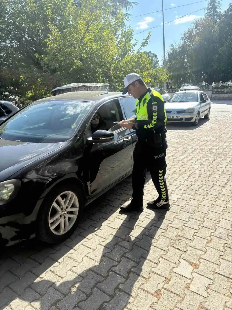 Denizli Çal İlçesinde Emniyetten Trafik Ve Dolandırıcılık Uyarısı