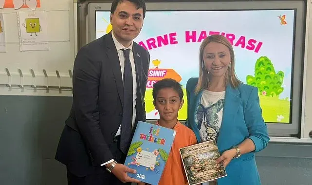 Pazaryeri'nde 1048 öğrenci yaz tatiline, 49 genç üniversite yolculuğuna uğurlandı