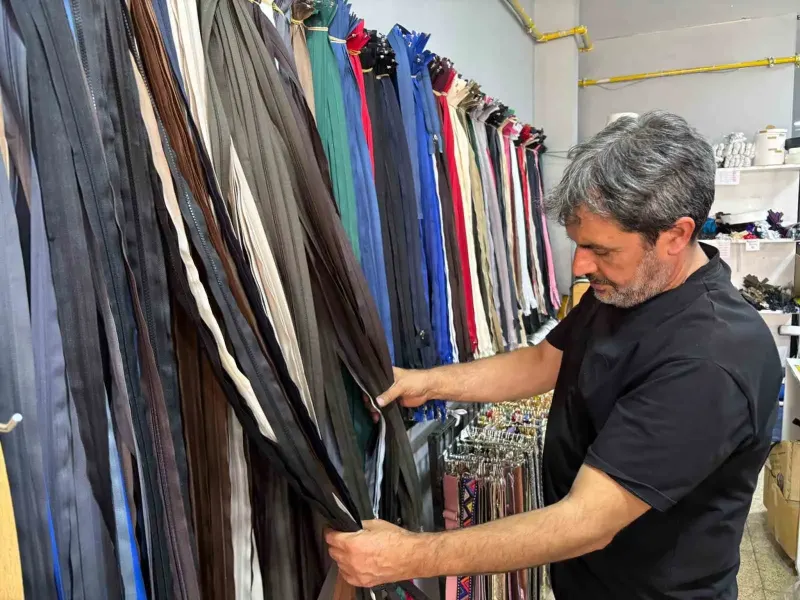 Kış Sezonu Yaklaşırken Tuhafiye ve Terzilerde Fermuar Hareketi