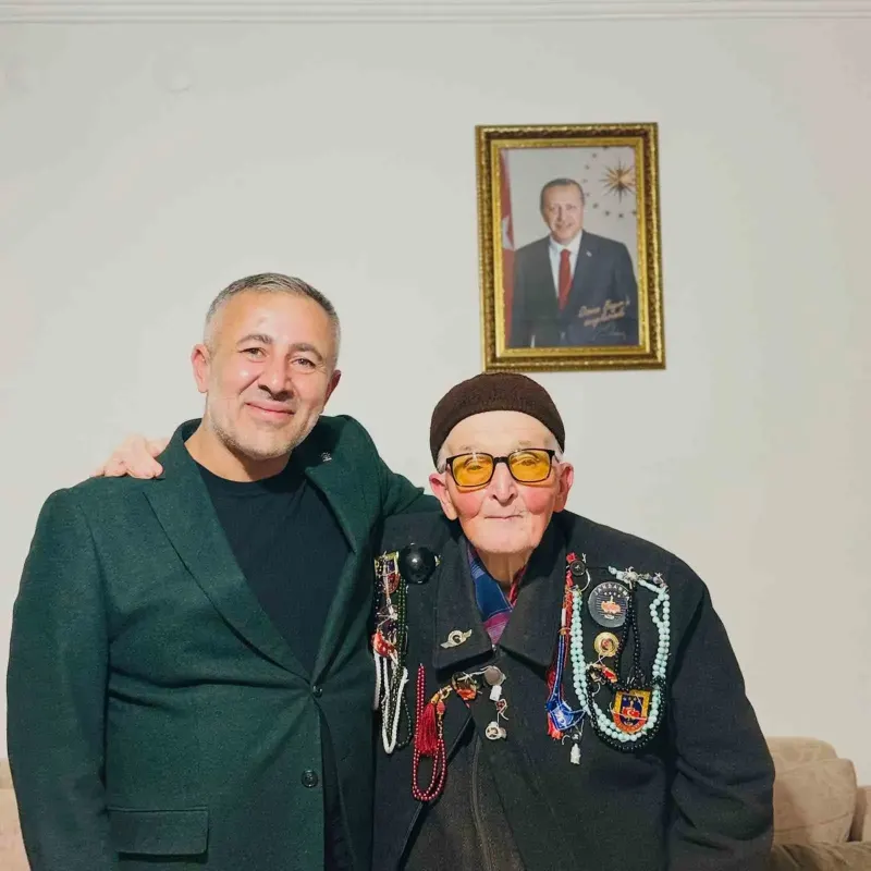 Bilecik İl Başkanı Serkan Yıldırım 93 Yaşındaki Şehit Babasını Ziyaret Etti