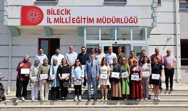 Bilecik'te Harezmi öğretmenlerine sertifika verildi