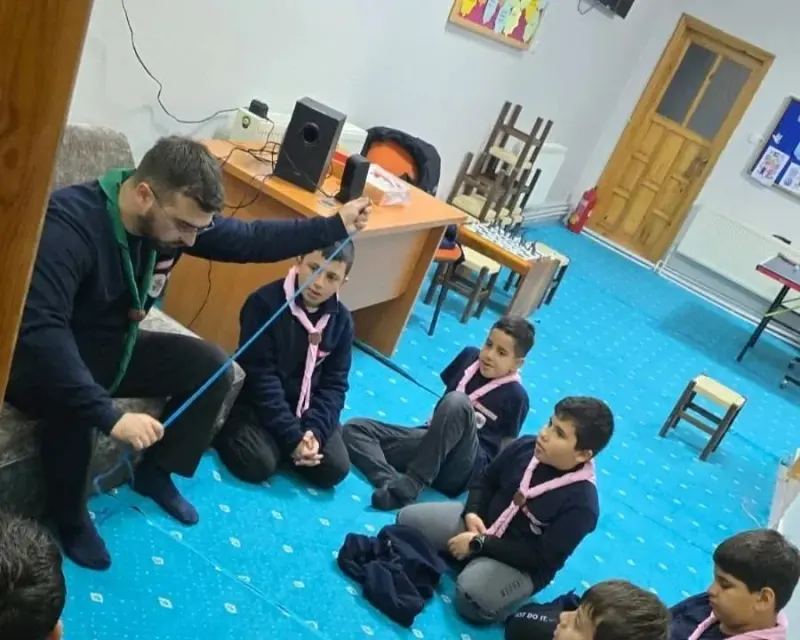 Sinop'ta Genç İzciler Sabah Namazında Buluşarak Eğitim Aldı