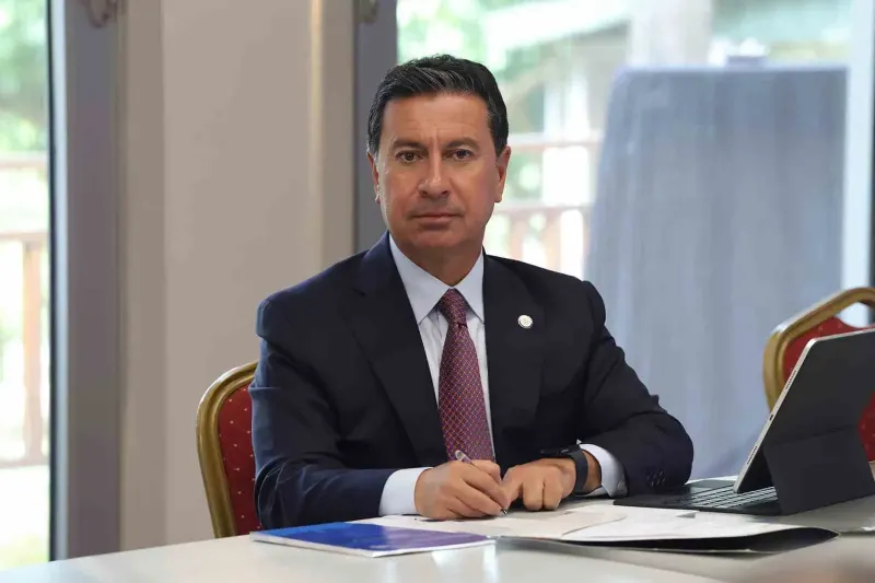 Başkan Ahmet Aras Muhtarlar Gününü Kutladı