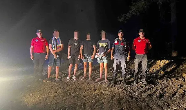 Ormanlık alanda kaybolan 4 arkadaş JAK timi tarafından bulundu