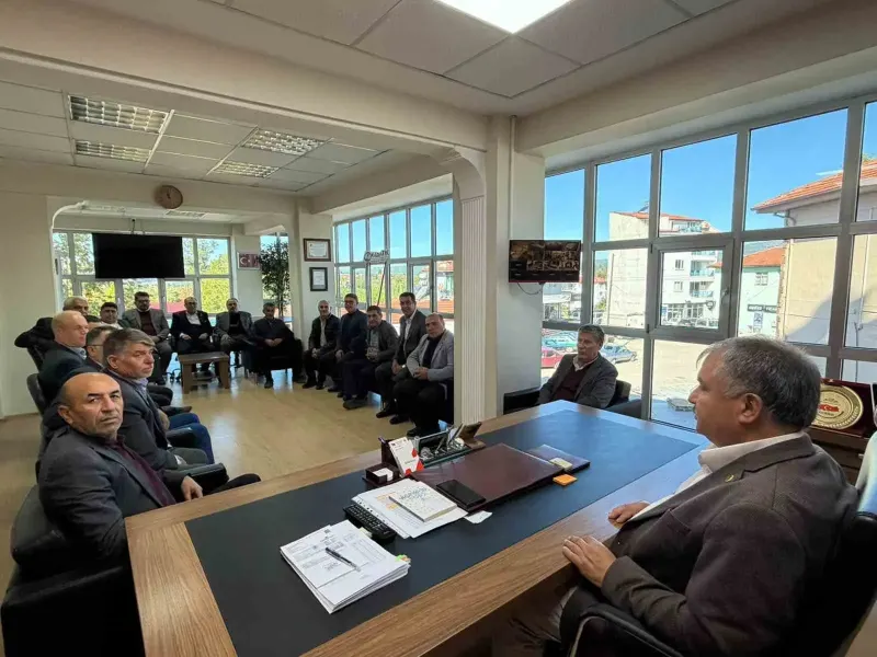 Beyağaç Belediye Başkanı Sezayi Pütün Muhtarlarla Buluştu