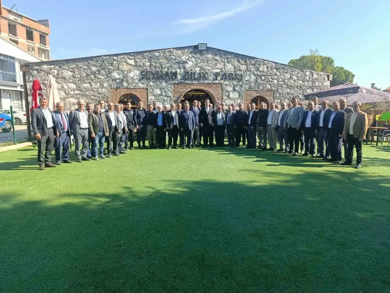 Selendi'de 19 Ekim Muhtarlar Günü Törenle Kutlandı