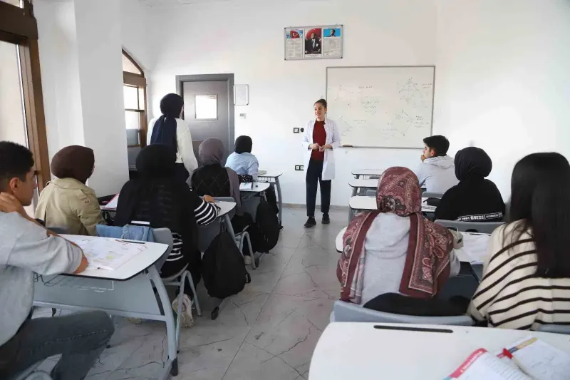 Battalgazi Belediyesi Dört Yüz Elli Öğrenciye Ücretsiz Eğitim Desteği Sağlıyor
