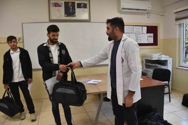 Şahinbey Belediyesi Vatani Görev Öncesi Gençleri Yalnız Bırakmıyor