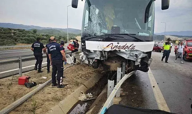 Aydın-Denizli otoyolunda feci kaza: 1'i ağır 20 yaralı
