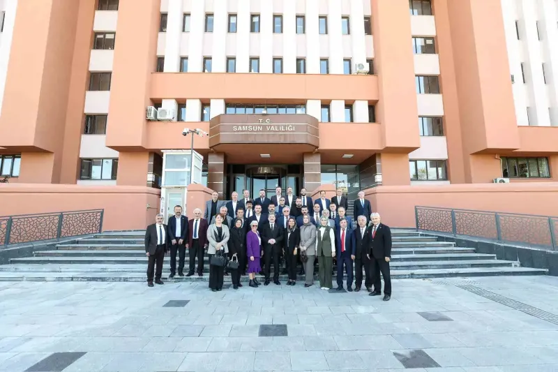 Samsun Valisi Tavlı Muhtarlarla Buluştu