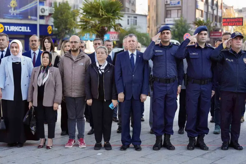 Burhaniye İlçesinde 19 Ekim Muhtarlar Günü Törenle Kutlandı