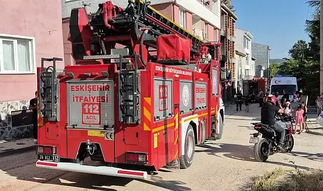 İnşaatta çıkan yangın itfaiyenin müdahalesiyle söndürüldü