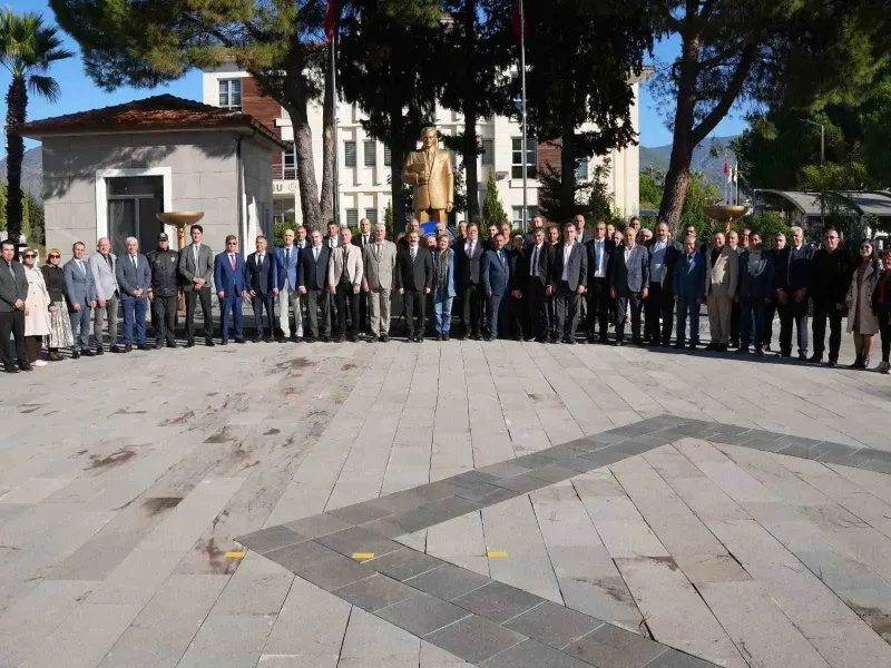 Muğla Köyceğiz'de 19 Ekim Muhtarlar Günü Törenle Kutlandı