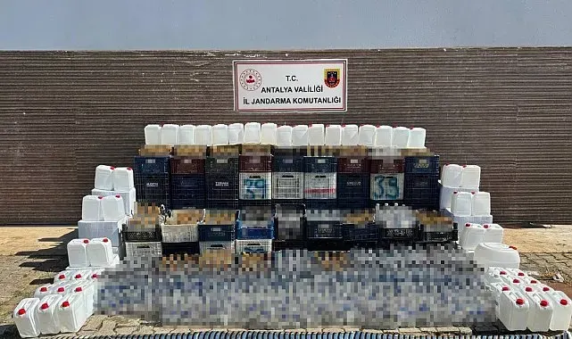 Alanya'da kaçak alkol operasyonu: Bin litre kaçak alkol ele geçirildi