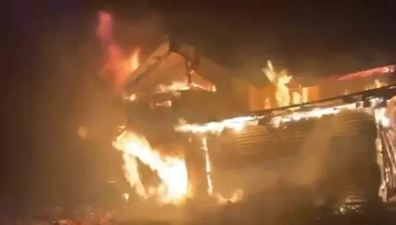 Bolu Güzleme Yaylası'nda Çıkan Yangında Dört Yapı Kül Oldu
