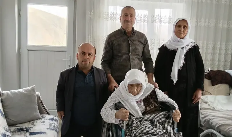 Yüksekova'da Yüzleri Güldüren Yardım: Hatun Alkan Sandalyesine Kavuştu