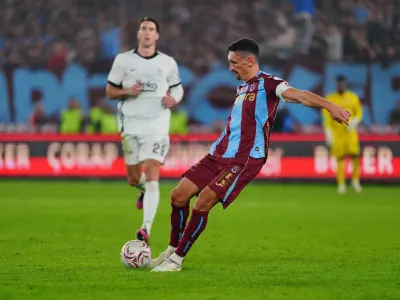 Trabzonspor Beşiktaş'ı İki Golle Geçti