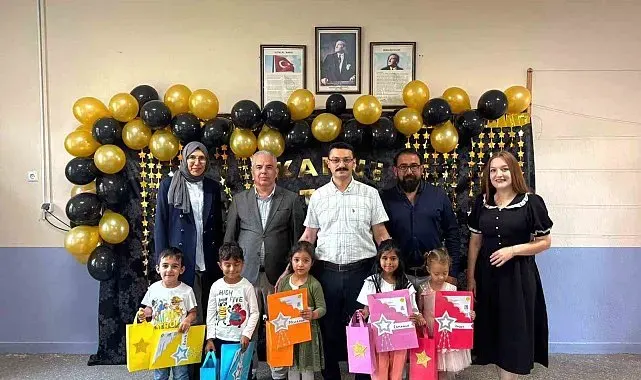 Emirdağ Tez İlkokulu'nda öğrenciler karne sevinci yaşadılar
