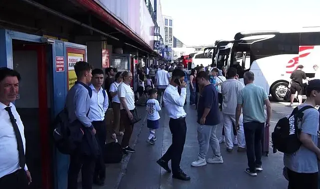 Okulların tatil olmasıyla 15 Temmuz Demokrasi Otogarı'nda hareketlilik başladı