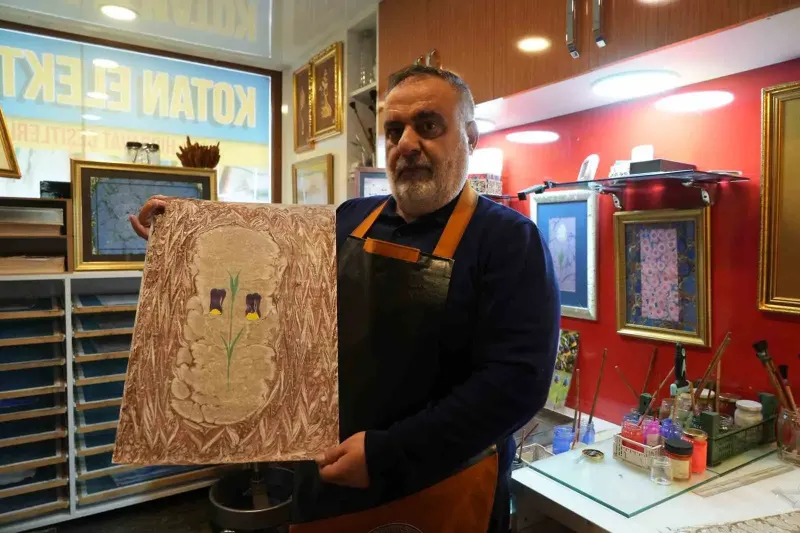 Erzurumun Oltu Taşı ve Karayazı Lalesi Ebru Sanatında Buluştu