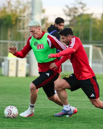 Eskişehirspor Bursa Yıldırım SK Karşılaşması İçin Çalışmalarını Sürdürüyor