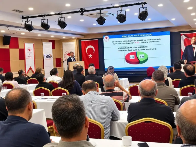 Afyonkarahisar’da Tarım Arazilerinin Devri ve Korunması İçin Eğitim Verildi