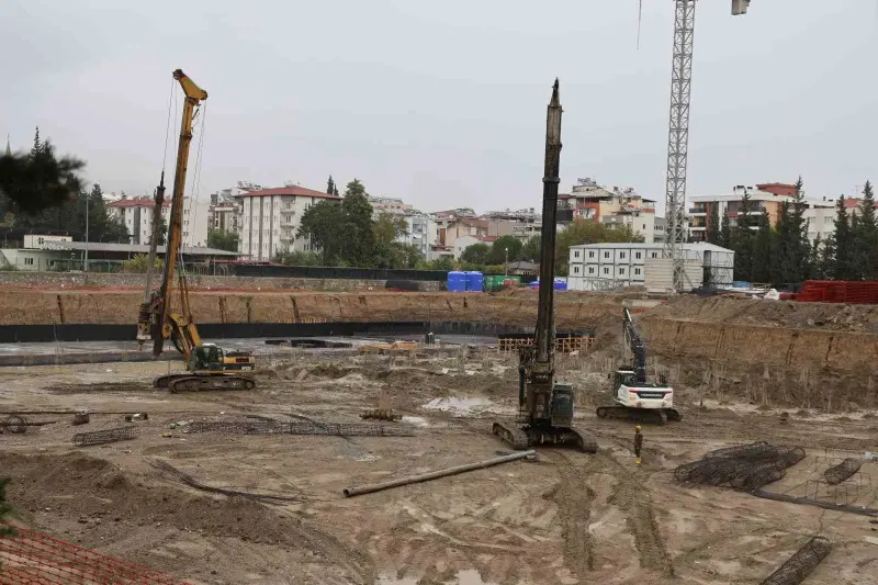 Aydın Yeni Adliye Sarayı İnşaatında Fora Kazıkları Çakıldı