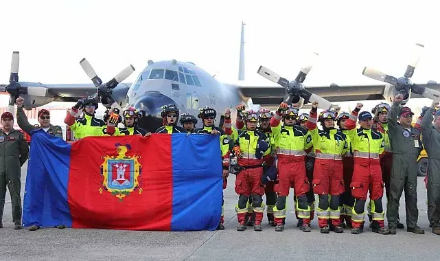 Venezuela'ya yardım yağıyor