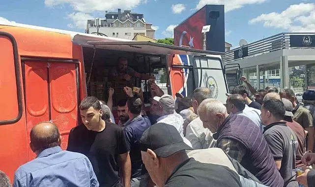 Alaca Belediyesi'nden vatandaşlara aşure ikramı