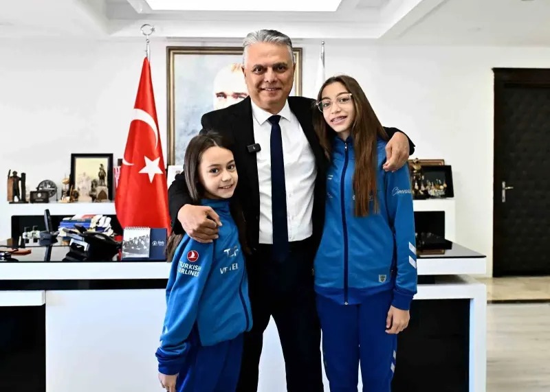 Balkan Şampiyonu Kardeşlerden Başkan Uysal’a Ziyaret